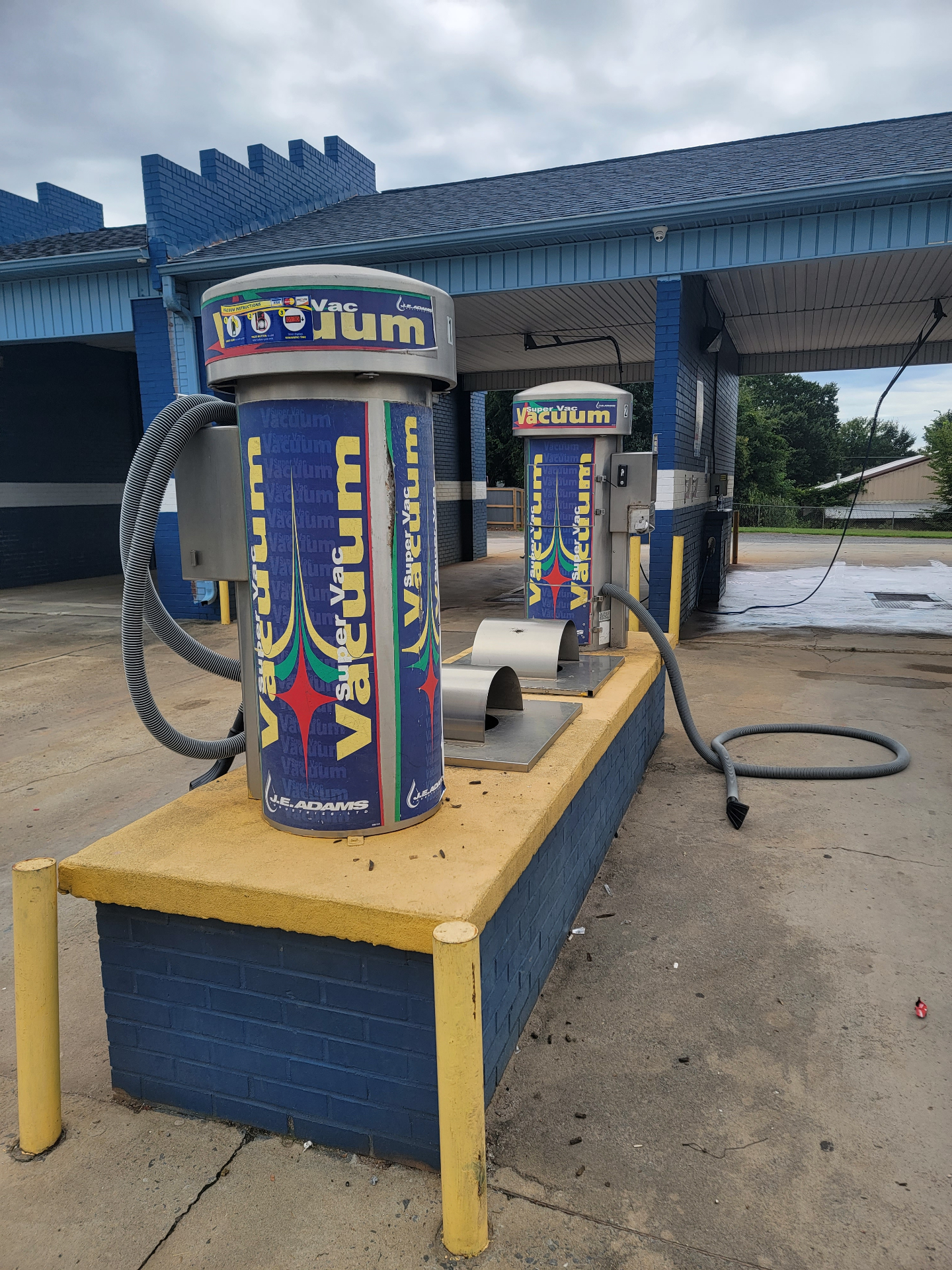 Super Vac vacuum stations at 609 E Trade Carwash